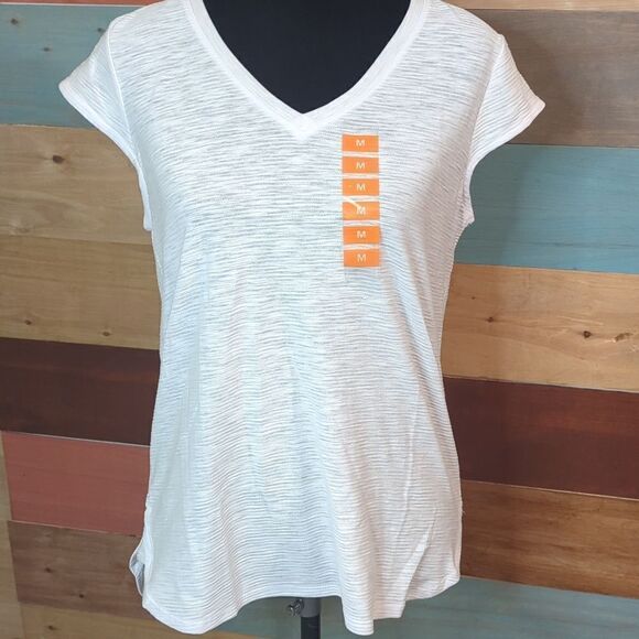 Nwt medium Liz sport t-shirt - Picture 1 of 7